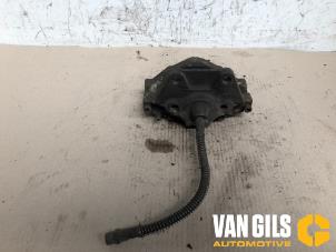 Used Rear brake calliper, left Mercedes S (W220) 3.2 S-320 CDI 24V Price € 65,00 Margin scheme offered by Van Gils Automotive