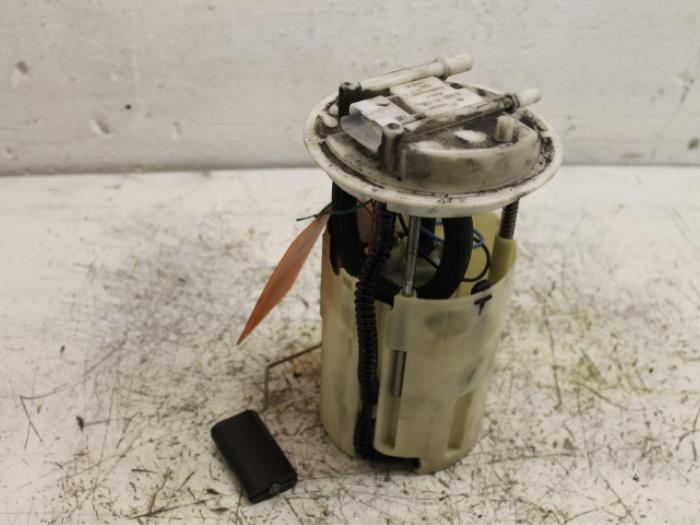 Gebrauchte Förderpumpe Fiat Stilo MW (192C) 1.9 JTD 115 Preis € 65,00 Margenregelung angeboten von Van Gils Automotive