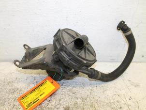 Used Pull air pump BMW 3 serie (E46/4) 316i Price € 40,00 Margin scheme offered by Van Gils Automotive