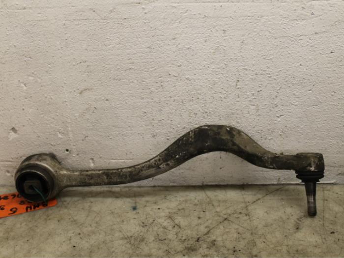 Front lower wishbone, left from a BMW 5 serie (E39) 525 td 1998