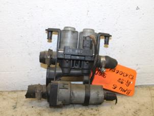 Used Electric heater valve BMW 5 serie (E39) 525 td Price € 35,00 Margin scheme offered by Van Gils Automotive
