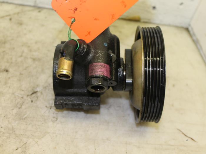 Usagé Pompe de direction Alfa Romeo 156 (932) 1.8 Twin Spark 16V Prix € 60,00 Règlement à la marge proposé par Van Gils Automotive