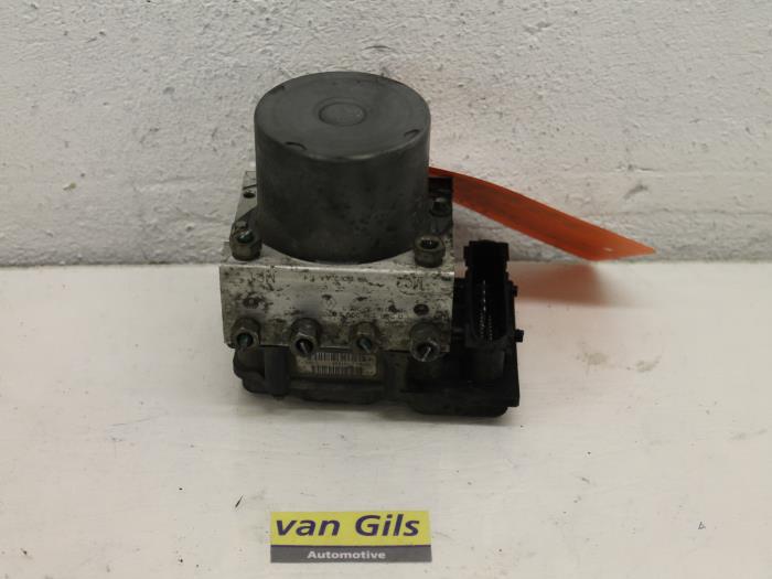 Gebrauchte ABS Pumpe Renault Megane II Grandtour (KM) 1.5 dCi 80 Preis € 30,00 Margenregelung angeboten von Van Gils Automotive
