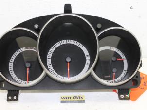 Usagé Compteur Mazda 3 (BK12) 2.0i 16V Prix € 60,00 Règlement à la marge proposé par Van Gils Automotive