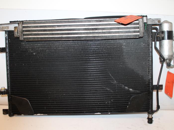 Usagé Radiateur clim Volvo S80 (TR/TS) 2.8 T6 24V Prix € 35,00 Règlement à la marge proposé par Van Gils Automotive