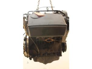 Motor van een Volkswagen Polo III (6N2) 1.9 SDI 2001