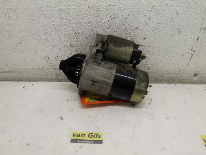 Begagnade Startmotor Hyundai Trajet 2.0 16V Pris € 35,00 Marginaltabell erbjuds av Van Gils Automotive