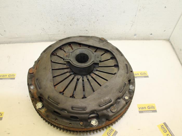 Dual mass flywheel from a Iveco New Daily IV 40C15V, 40C15V/P 2012