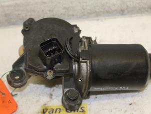 Used Front wiper motor Kia Rio (DC22/24) 1.5 RS,LS 16V Price € 50,00 Margin scheme offered by Van Gils Automotive