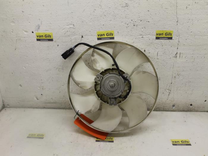 Cooling fans from a Citroën C1 1.0 12V 2011