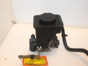 Used Power steering pump BMW 3 serie (E46/4) 320d 16V Price € 60,00 Margin scheme offered by Van Gils Automotive