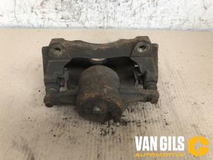 Used Front brake calliper, left Toyota Avensis (T25/B1D) 2.0 16V D-4D Price € 70,00 Margin scheme offered by Van Gils Automotive