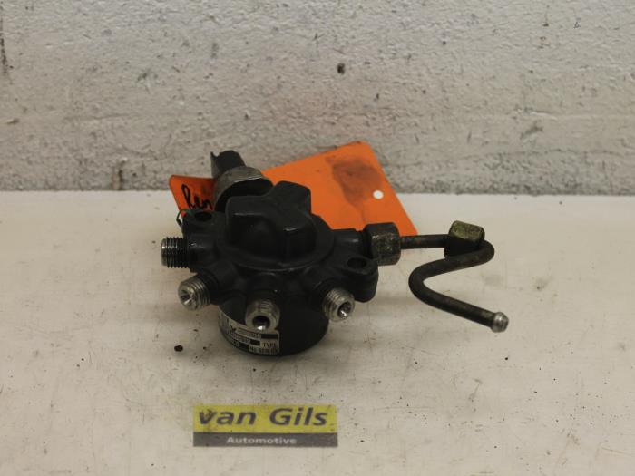 Gebrauchte Kraftstoffverteiler Renault Megane II Grandtour (KM) 1.5 dCi 80 Preis € 33,00 Margenregelung angeboten von Van Gils Automotive