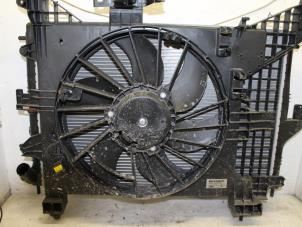 Used Cooling fans Dacia Duster (HS) 1.6 16V 4x4 Price € 98,00 Margin scheme offered by Van Gils Automotive