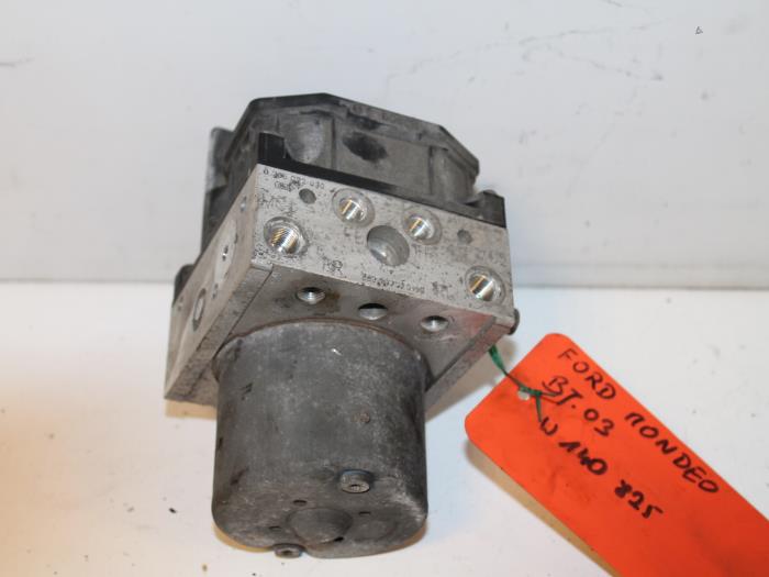 Begagnade ABS-pump Ford Mondeo III Wagon 2.0 16V Pris € 75,00 Marginaltabell erbjuds av Van Gils Automotive
