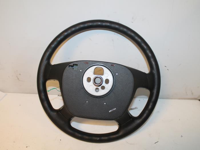Steering wheel from a Daewoo Aveo (250) 1.2 16V 2008