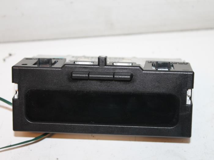 Begagnade Innerdisplay Renault Megane II (BM/CM) 1.5 dCi 100 Pris € 35,00 Marginaltabell erbjuds av Van Gils Automotive