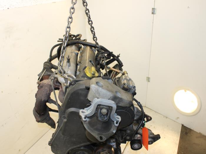 Engine from a Renault Laguna I Grandtour (K56) 1.9 dTi 2000