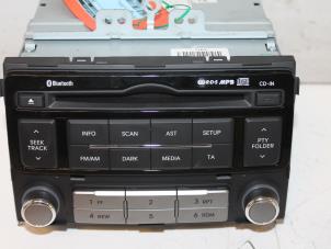 Gebrauchte Radio CD Spieler Hyundai i20 1.2i 16V Preis € 175,00 Margenregelung angeboten von Van Gils Automotive