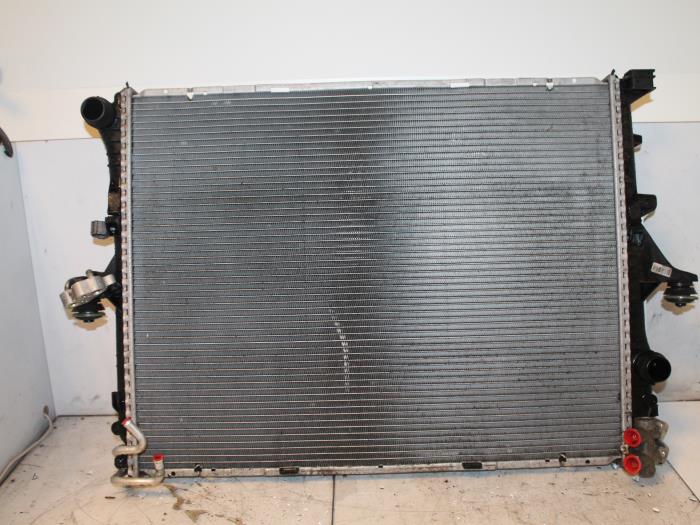 Used Radiator Porsche Cayenne (9PA) 4.5 V8 32V Turbo Price € 65,00 Margin scheme offered by Van Gils Automotive