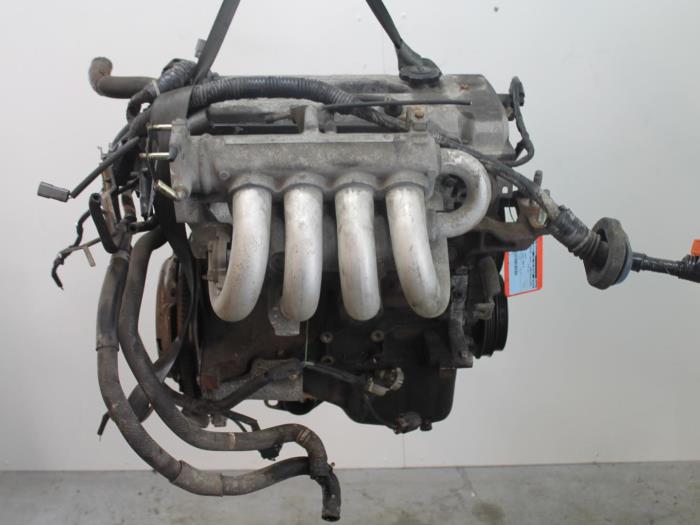 Motor de un Mazda 323 Fastbreak (BJ14) 1.5 LX,GLX 16V 1998