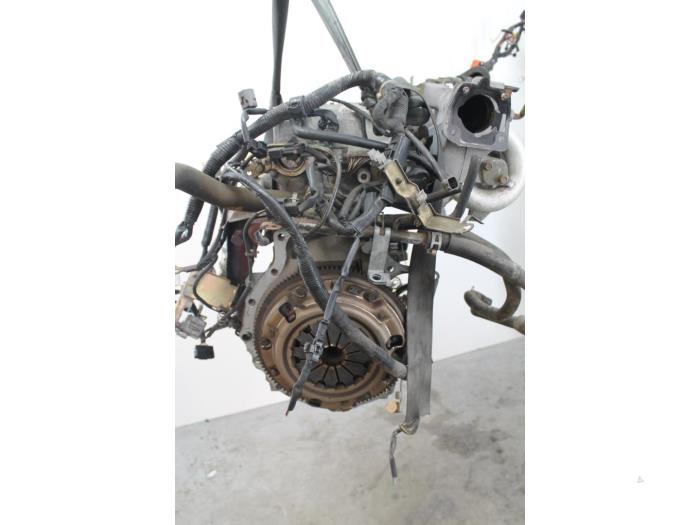 Motor van een Mazda 323 Fastbreak (BJ14) 1.5 LX,GLX 16V 1998