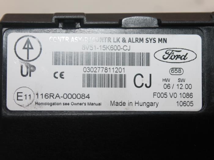 Boîte à fusibles d'un Ford Fiesta 6 (JA8) 1.25 16V 2011