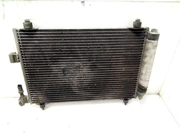 Air conditioning radiator from a Peugeot 407 SW (6E) 2.0 16V 2005