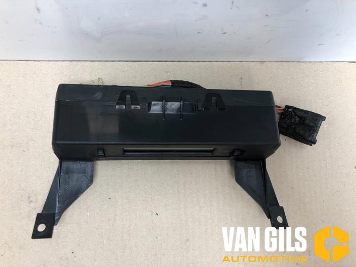 Affichage intérieur d'un Suzuki Ignis (FH)  2002