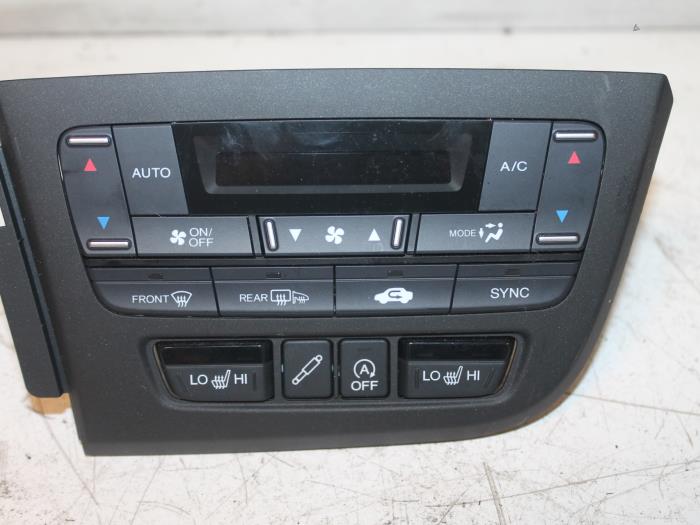 Panel de control de calefacción de un Honda Civic Tourer (FK) 1.6 i-DTEC Advanced 16V 2014