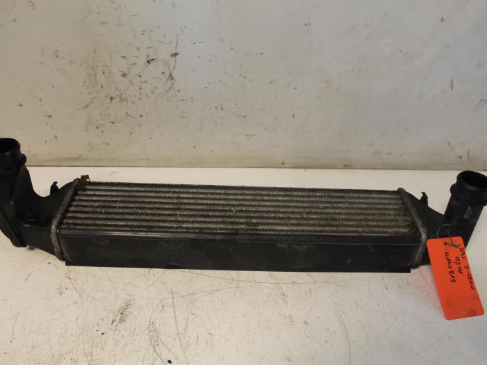 Usados Intercooler BMW 3 serie Touring (E46/3) 320d 16V Precio € 60,00 Norma de margen ofrecido por Van Gils Automotive