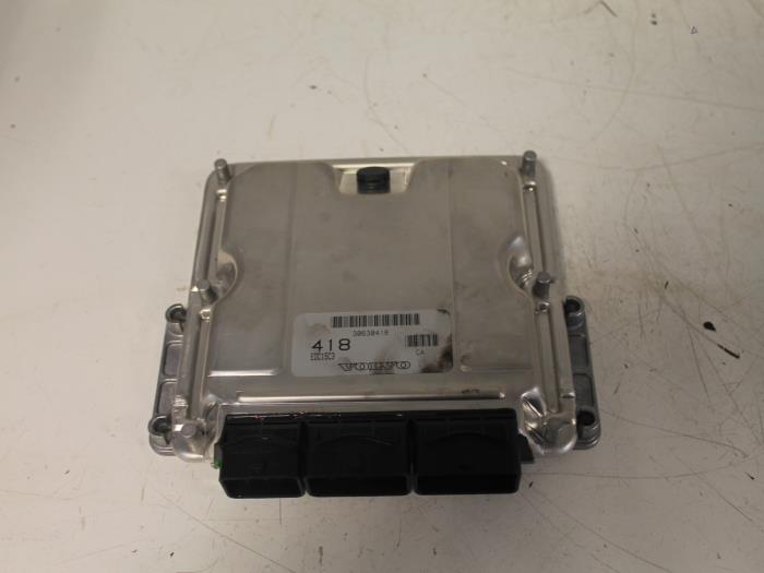 Used Engine management computer Volvo V40 (VW) 1.9 D Price € 150,00 Margin scheme offered by Van Gils Automotive
