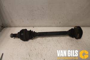 Begagnade Drivaxel, vänster bak BMW 7 serie (E38) 730d 24V Pris € 74,99 Marginaltabell erbjuds av Van Gils Automotive