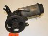 Power steering pump from a Toyota Yaris Verso (P2) 1.4 D-4D 2002