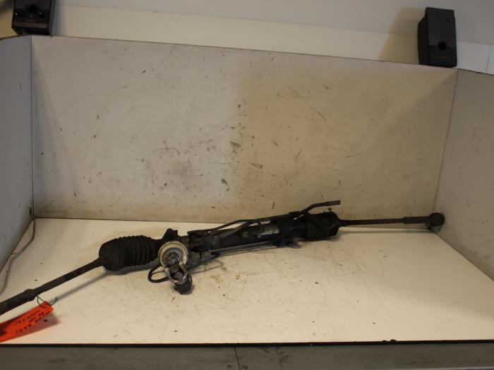 Begagnade Styrbox Mazda 323 Fastbreak (BJ14) 1.5 LX,GLX 16V Pris € 115,00 Marginaltabell erbjuds av Van Gils Automotive