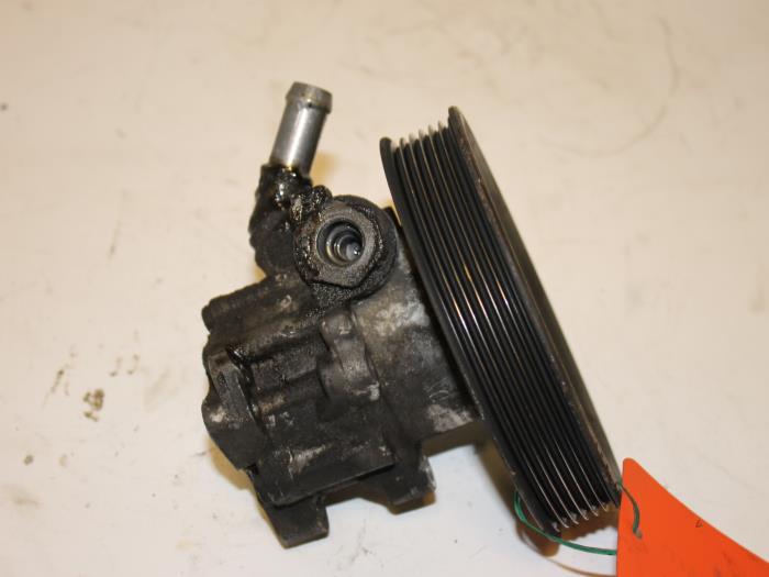 Begagnade Servostyrningspump Saab 9-5 (YS3E) 3.0 t V6 24V Pris € 60,00 Marginaltabell erbjuds av Van Gils Automotive