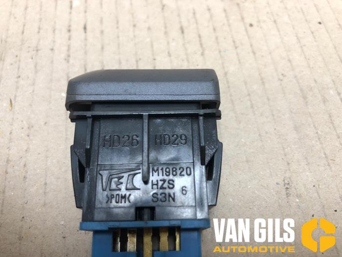 Air conditioning switch from a Honda Jazz (GD/GE2/GE3) 1.3 i-Dsi 2003