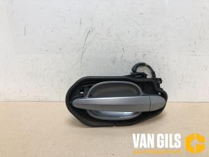 Usagé Poignée de porte arrière gauche BMW 5 serie (E60) 530i 24V Prix € 40,00 Règlement à la marge proposé par Van Gils Automotive