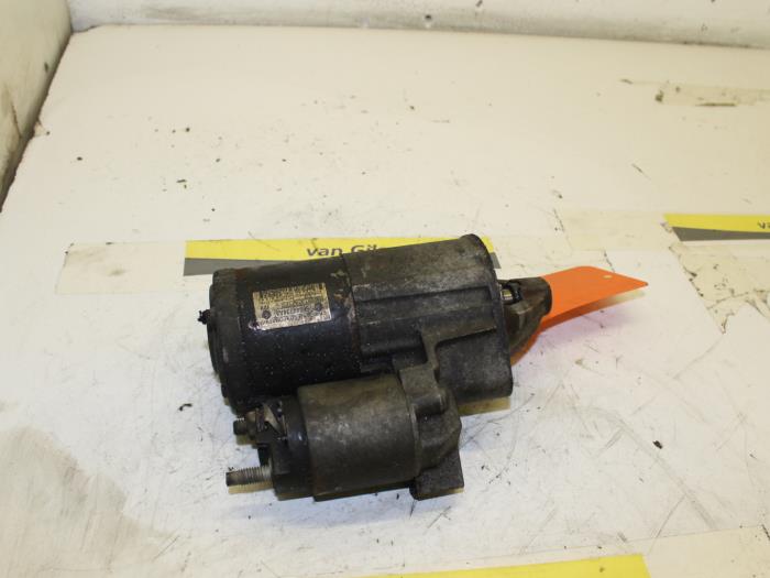 Begagnade Startmotor Jeep Grand Cherokee (WH/WK) 3.7i 4x2 Pris € 65,00 Marginaltabell erbjuds av Van Gils Automotive