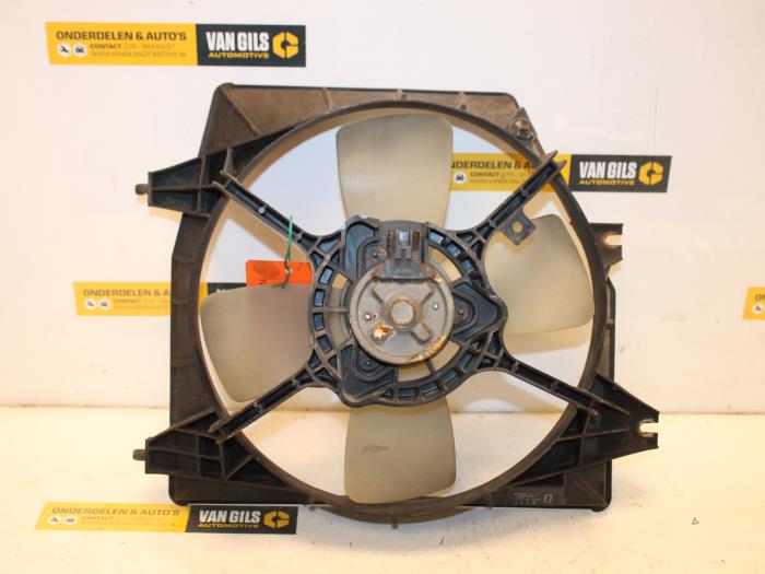 Używane Wentylator Mazda 323 Fastbreak (BJ14) 2.0 DTiD 16V Cena € 24,00 Procedura marży oferowane przez Van Gils Automotive