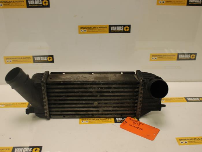 Usados Intercooler Peugeot 307 SW (3H) 2.0 HDi 110 FAP Precio € 60,00 Norma de margen ofrecido por Van Gils Automotive
