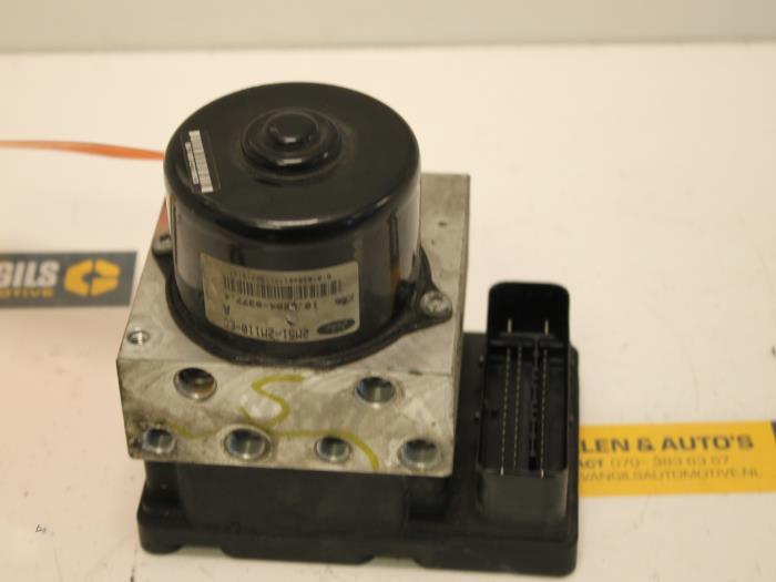 Begagnade ABS-pump Ford Focus 1 1.8 TDCi 115 Pris € 25,00 Marginaltabell erbjuds av Van Gils Automotive