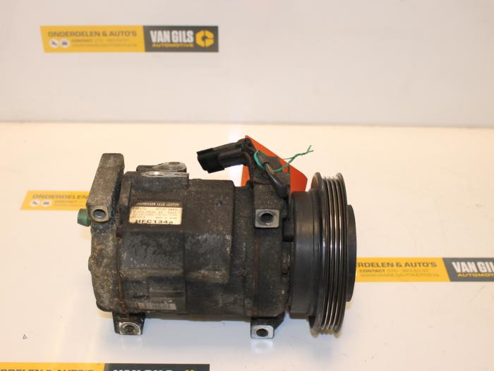 Usagé Compresseur de clim Chrysler Neon II 2.0 16V LE,SE,CS,Sport Prix € 35,00 Règlement à la marge proposé par Van Gils Automotive