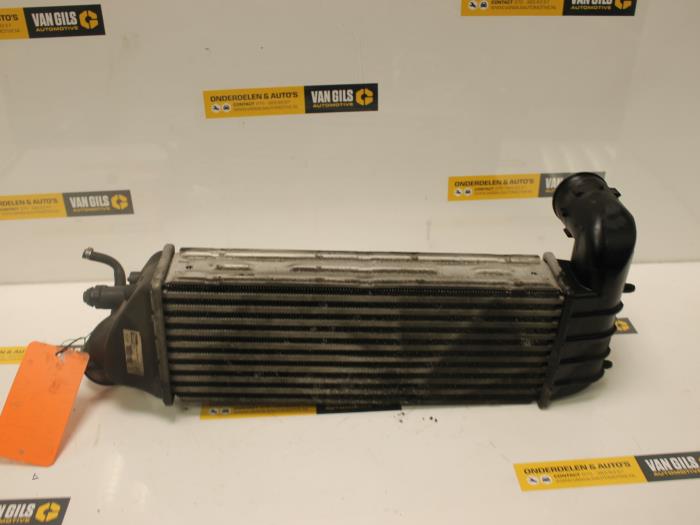 Usados Intercooler Lancia Phedra 2.2 JTD 16V Precio € 60,00 Norma de margen ofrecido por Van Gils Automotive