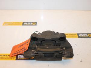 Used Rear brake calliper, left Jeep Grand Cherokee (WG/WJ) 2.7 CRD 20V Price € 65,00 Margin scheme offered by Van Gils Automotive