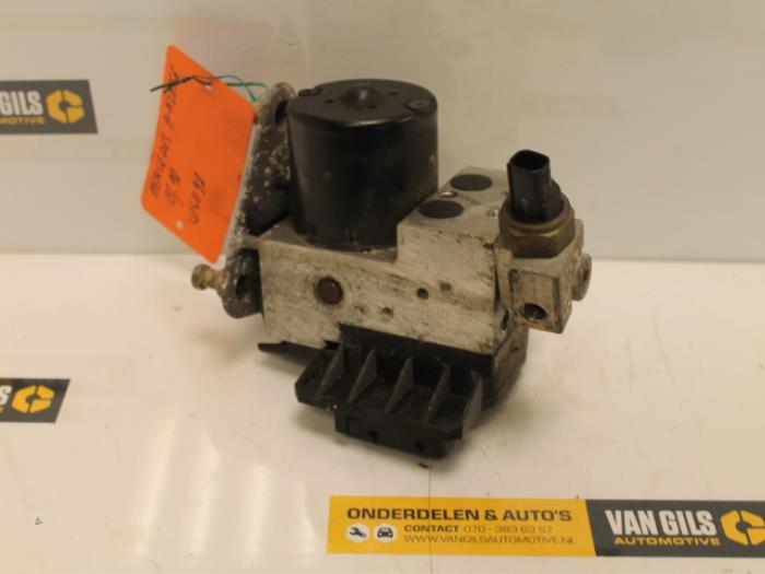 Begagnade ABS-pump Mercedes A (W168) 1.6 A-160 Pris € 25,00 Marginaltabell erbjuds av Van Gils Automotive