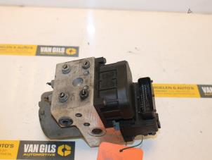 Begagnade ABS-pump Peugeot 406 Coupé (8C) Pris € 75,00 Marginaltabell erbjuds av Van Gils Automotive