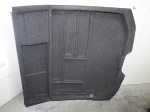 Usados Alfombrilla de maletero Volvo XC70 Precio € 38,00 Norma de margen ofrecido por Van Gils Automotive