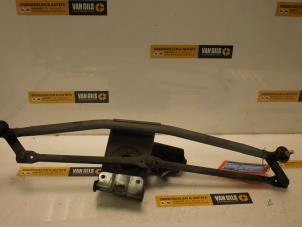 Used Wiper motor + mechanism Volkswagen LT II 2.5 TDi Price € 75,00 Margin scheme offered by Van Gils Automotive