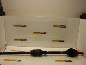 Used Front drive shaft, right Renault Master Price € 74,99 Margin scheme offered by Van Gils Automotive